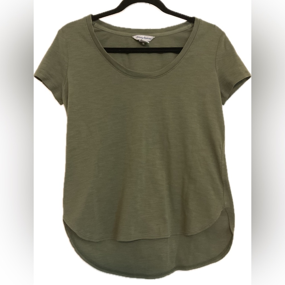 Tommy Bahamas Green  100% Cotton Short Sleeve Rounded T.